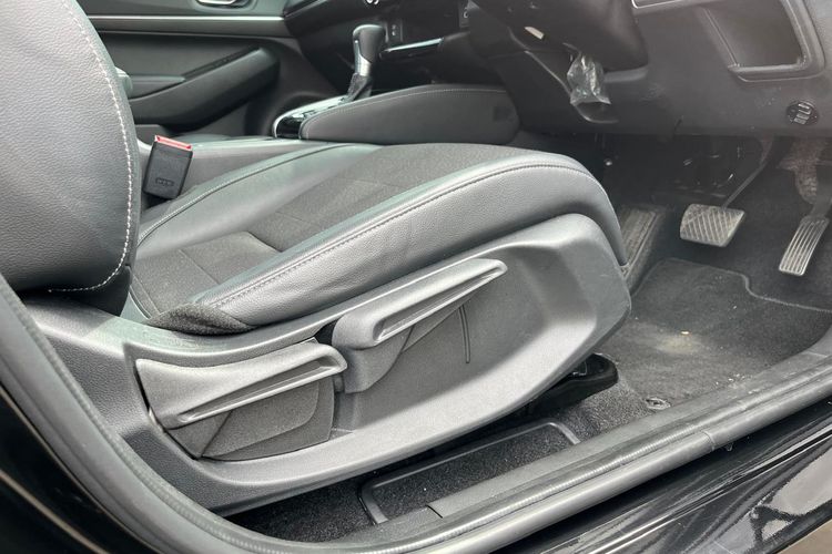 HR-V, Honda HR-V, Bahas Fitur Honda HR-V Hybrid Termurah, Apa Saja yang Didapat?
