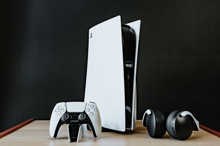 Microsoft, Sony, Halo, Microsoft Pecah Tradisi, Bawa Game 