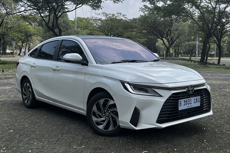 Hybrid, Jadi Hybrid, Apa Menariknya Toyota Vios Sekarang? (Video)