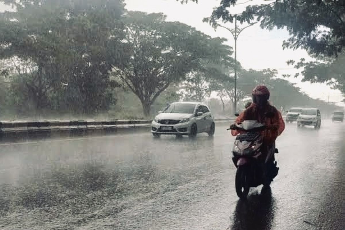 BMKG, hujan, angin kencang, prakiraan cuaca, BMKG: Ini Wilayah Berpotensi Hujan Lebat-Angin Kencang 4 Januari 2026