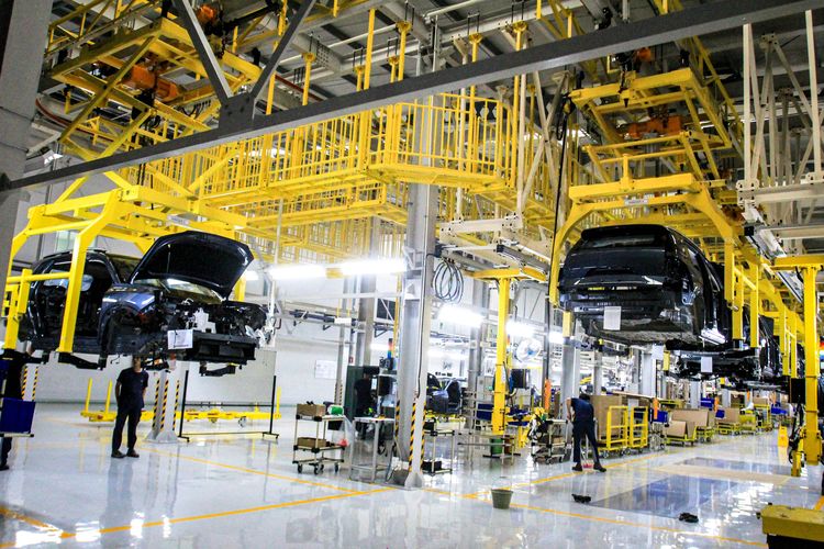 GAC Aion, Indomobil Group, kendaraan listrik, mobil listrik, Aion, GAC AIon, industri otomotif, indomobil group, Bos GAC Aion Bocorkan Kehadiran Mobil Listrik 7-Penumpang di Indonesia