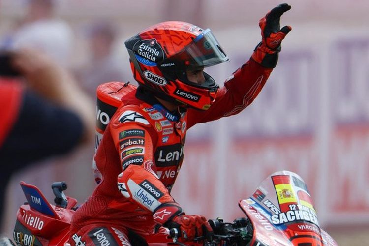 Carmelo Ezpeleta, MotoGP, dorna sports, Marc Marquez, Analisis: Mengapa MotoGP Musim Ini Dikatakan Membosankan?