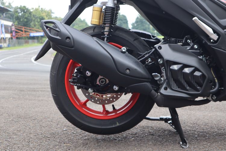 Skuter matik, skutik Yamaha, vampir oli, oli mesin, motor matik, skuter matik, Motor matik Yamaha, skutik Yamaha vampir oli, Istilah Vampir Oli di Skuter Matik Yamaha, Ini Penjelasannya