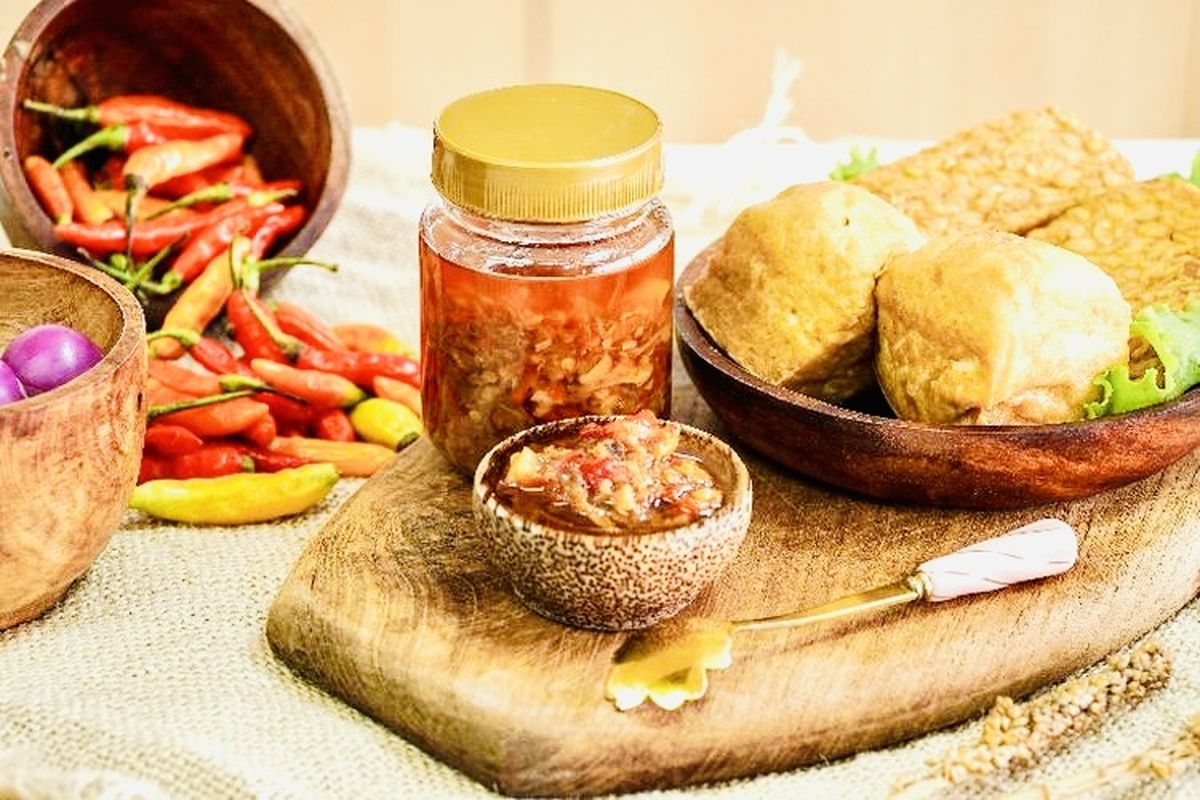 Dekan FKUI Bagikan 4 Tips Aman Makan Pedas Saat Sahur dan Berbuka, 1. Boleh Mengonsumsi Cabai Jika Tidak Punya Gangguan Pencernaan, 2. Hindari Konsumsi Berlebihan, 3. Tidak Disarankan bagi Penderita Maag dan Gangguan Lambung, 4. Hati-hati bagi Penderita Ambeien