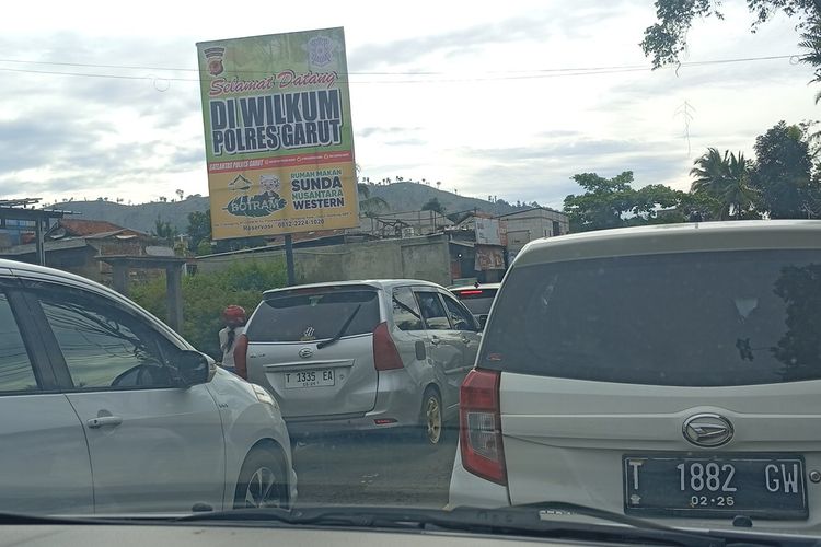 mudik Lebaran 2025, cerita mudik lebaran, cerita mudik kena macet panjang, macet panjang mudik lebaran, macet mudik lebaran 2025, Cerita 3 Pemudik Kena Macet Parah, Total Perjalanan 24 Jam