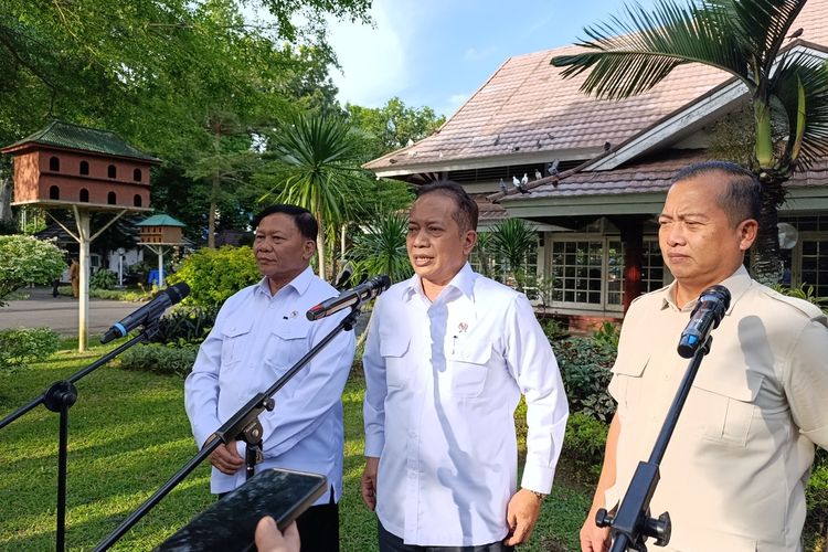 reshuffle, reshuffle kabinet, Ferry Juliantono, Budi Arie Setiadi, kabinet merah putih, menpora diganti, menteri koperasi baru, Prabowo reshuffle, Reshuffle Kabinet: Profil Ferry Juliantono yang Gantikan Budi Arie sebagai Menteri Koperasi, Profil Ferry Juliantono, Latar belakang pendidikan dan karier politik, Publikasi dan penghargaan, Reshuffle kabinet jadi sorotan