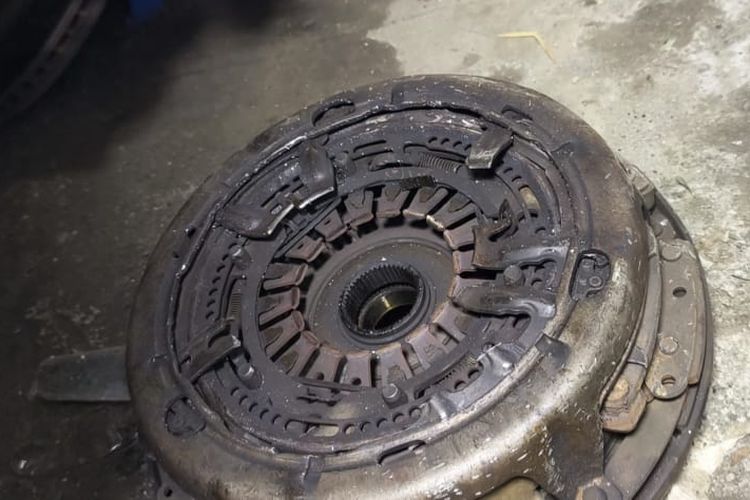 perawatan DCT mobil, Perawatan DCT mobil, Waktu perawatan DCT mobil, Pembesihan dual clutch, Kapan Waktu Ideal Melakukan Perawatan DCT Mobil?