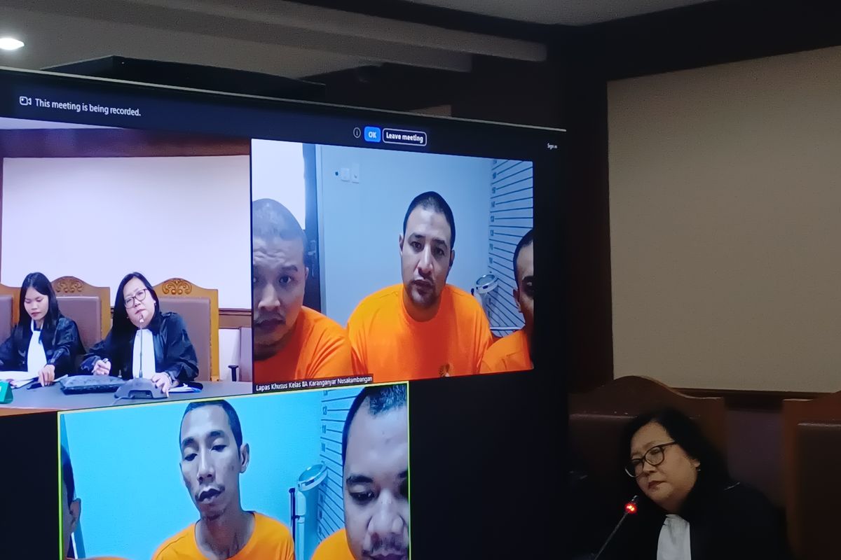 Ammar Zoni, Nusakambangan, Jakarta, sidang kasus narkoba, Ammar Zoni Tanggapi Keterbatasan Fasilitas di Nusakambangan, Sidang Kasus Narkoba Ditunda, Ammar Zoni Protes Keterbatasan Fasilitas di Nusakambangan, Sidang Diperpanjang: Hakim Menunda Jadwal Sidang Hingga Pekan Depan, Kuasa Hukum Ammar Zoni Apresiasi Penundaan Sidang , Keluarga Ammar Zoni Dukung Sidang Offline, Dakwaan Terhadap Ammar Zoni dan Lima Terdakwa Lainnya, JPU Ungkap Peran Ammar Zoni dalam Peredaran Narkoba