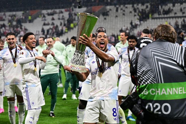Pangeran William, Aston Villa, Liga Europa, Freiburg, Freiburg vs Aston Villa, Euforia Pangeran William Saat Aston Villa Juara Liga Europa