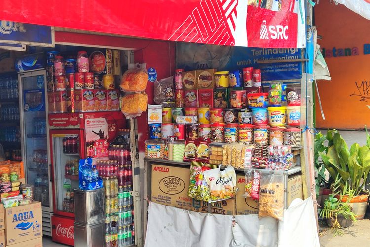 kaleng Khong Guan, kaleng biskuit Khong Guan, misteri ayah di kaleng Khong Guan, Mengapa Tidak Ada Ayah di Kaleng Khong Guan?