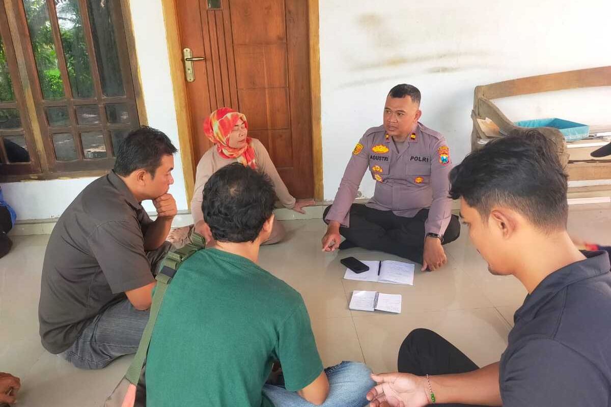 Ponorogo, ponorogo, mahar Rp 3 miliar, mbak tarman, lima perempuan, bisnis cengkeh, bisnis cengkeh mbah tarman, Belum Selesai Kasus Mahar Rp 3 Miliar, Mbah Tarman Kini Dituding Tipu Warga dengan Janji Cengkeh, Janji Bisnis Cengkeh ke PT Djarum, Ditampung Sebulan Tanpa Kepastian, Polisi Pulangkan Lima Orang dan Beri Edukasi, Viral karena Mahar Fantastis Rp 3 Miliar