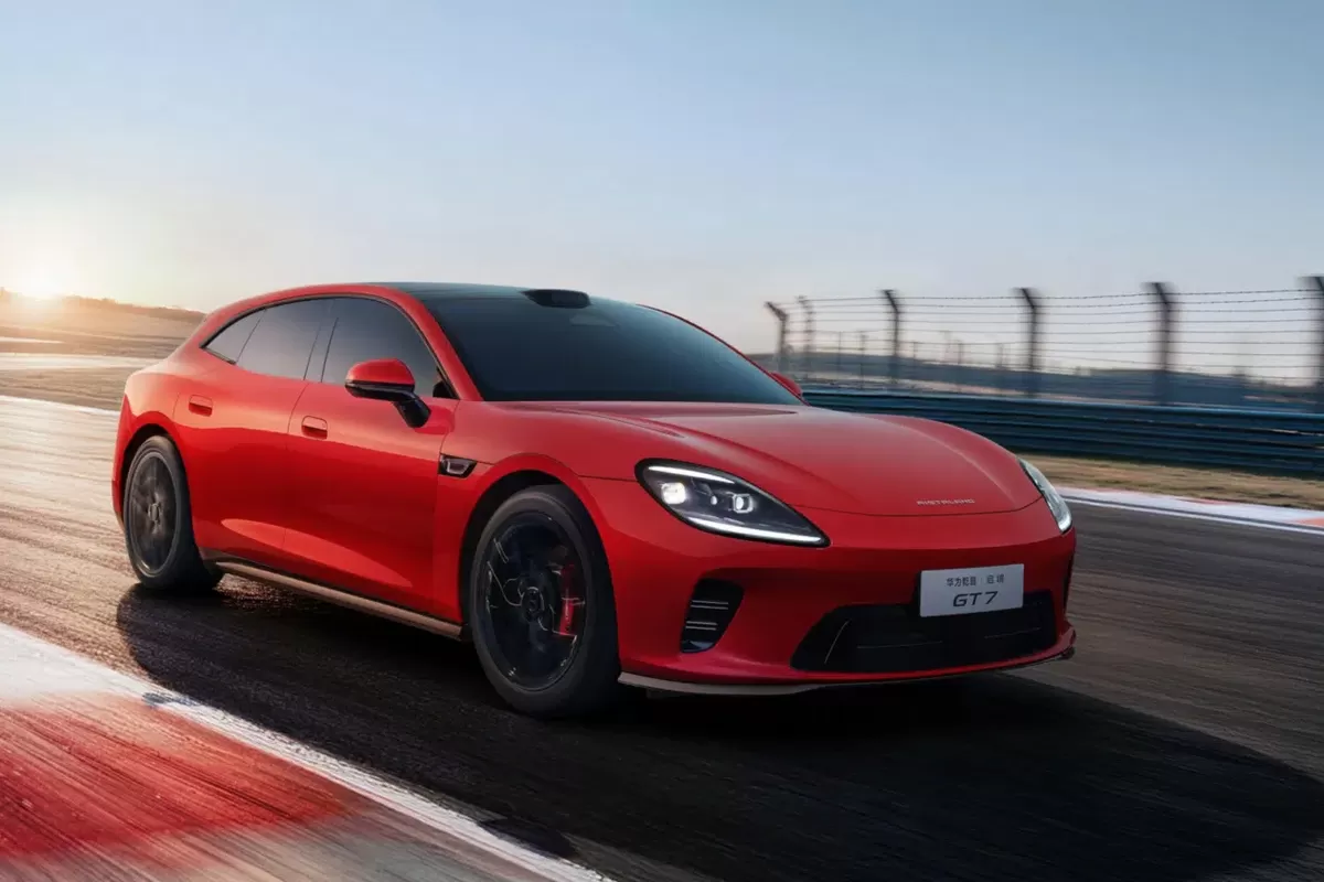 mobil listrik, Aistaland, Huawei, Porsche Panamera, sedan listrik, Huawei dan GAC Bikin Mobil Listrik, Kembaran Porsche Panamera