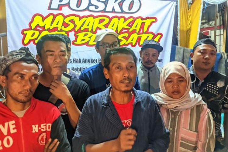 hak angket, bupati pati, bupati pati sudewo, Sudewo, Aliansi Masyarakat Pati Bersatu, pemakzulan Bupati Pati, bupati pati didemo, Bupati Pati Sudewo diminta mundur, Gerakan Pemakzulan Bupati Pati Terbelah: Husein Nyatakan Mundur, Botok dan Teguh Tetap Ingin Sudewo Lengser, Ahmad Husein Nyatakan Mundur dari Gerakan dan Berdamai, Teguh dan Supriyono Tegaskan Tetap Berjuang, Sambut Baik Pembatalan Aksi Demo 25 Agustus, AMPB Fokus Kawal Pansus Hak Angket, Tanggapan Atas Klaim Nama APMB