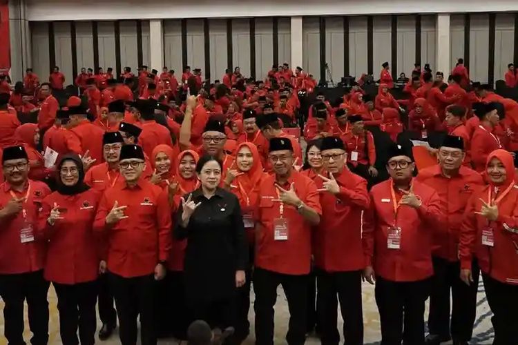 PDIP, DPC PDIP Banyumas, Sah, Bupati Banyumas Sadewo Resmi Pimpin DPC PDIP Banyumas 2025 - 2030, Penetapan Ketua DPC PDIP Banyumas, Dinamika Internal Jelang Penetapan, Sejalan Konsolidasi PDIP Jawa Tengah, Susunan Pengurus DPC PDIP Banyumas 2025–2030