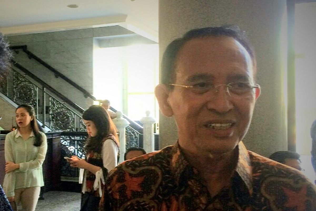 Menteri Agama, Suryadharma Ali, Suryadharma Ali meninggal dunia, profil suryadharma ali, Profil Suryadharma Ali, Menteri Agama Era SBY yang Meninggal Dunia Hari Ini, Suryadharma Ali Dimakamkan Siang Ini, Karier Politik dan Jabatan Penting, Kehidupan Pribadi dan Pendidikan, Kasus Hukum