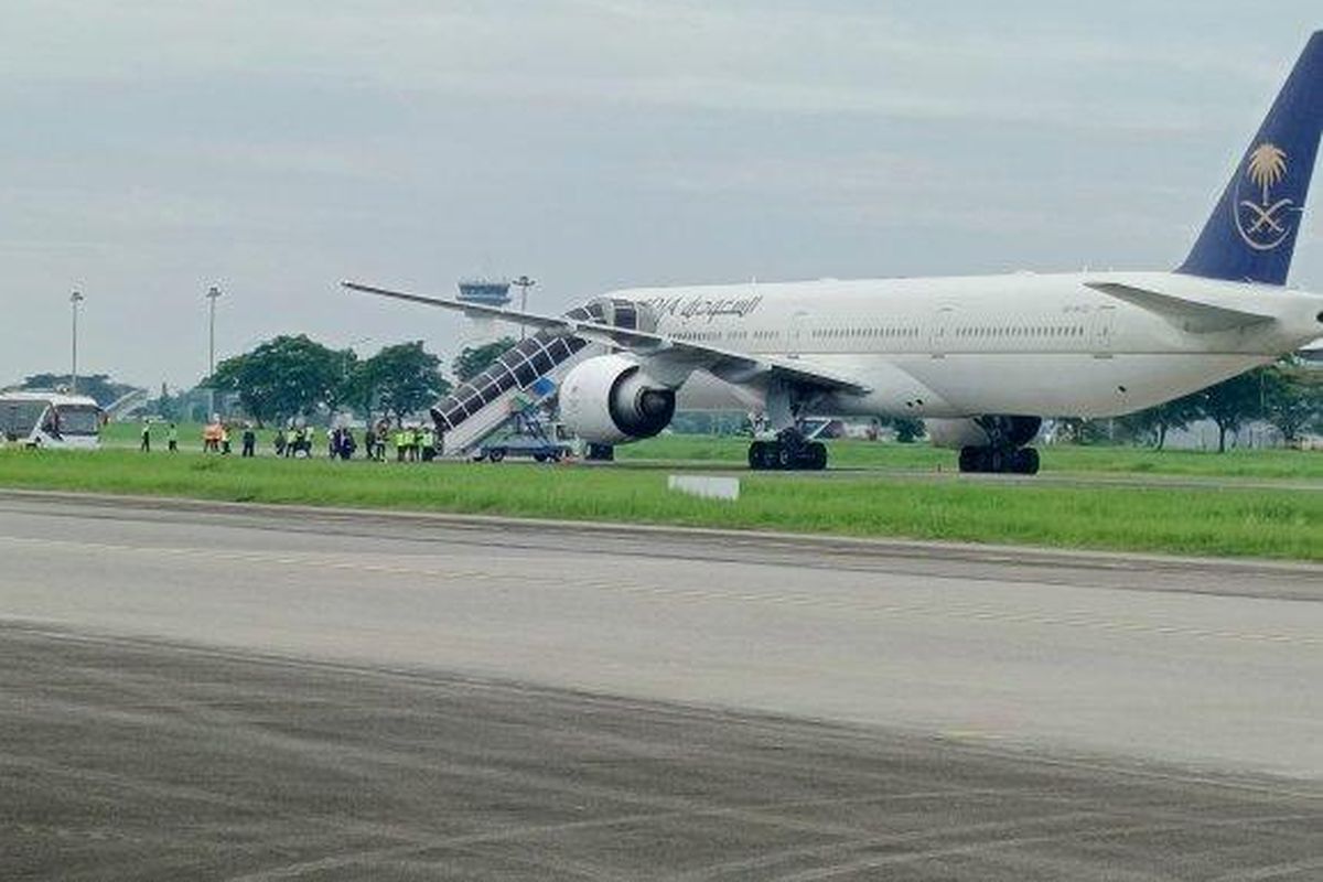Saudia Airlines, Ancaman Bom, ancaman bom, ancaman bom di pesawat, ancaman bom Saudia Airlines, ancaman bom Saudia Airlines SV-5726, ancaman bom Saudia SV-5726, Saudia Airlines SV-5726, ancaman bom di pesawat saudia airlines, Kondisi Terkini Saudi Airlines SV-5276 yang Dapat Ancaman Bom, Polda Sumut Masih Lakukan Pemeriksaan