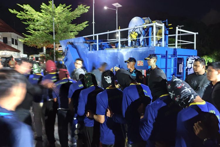 Nusakambangan, Napi dipindah ke Nusakambangan, lapas nusakambangan super maximum security, nusakambangan penjara, napi high risk, Lebih dari 1.300 Napi Berisiko Tinggi Dipindahkan ke Lapas Super Maximum Security Nusakambangan