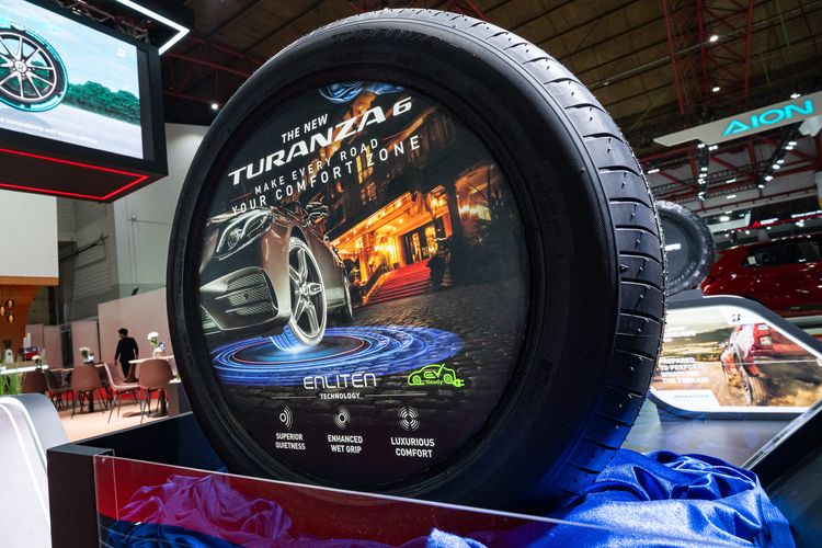Bridgestone, Indonesia International Motor Show, IIMS, JIExpo Kemayoran, Bridgestone Indonesia, mobil listrik, Bridgestone Luncurkan Ban Mobil Listrik Tahun Ini