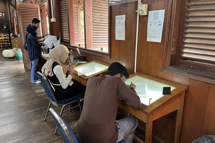 Stasiun Tanah Abang Baru, stasiun tanah abang baru, tempat wisata dekat stasiun tanah abang, tempat wisata dekat stasiun tanah abang baru, tempat menarik dekat stasiun tanah abang baru, Wisata di Dekat Stasiun Tanah Abang Baru, Bisa Melipir Ke Mana?
