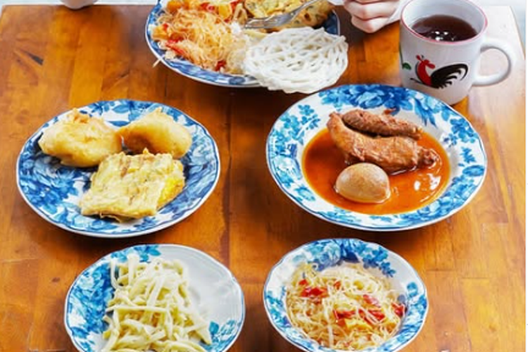 Sehari Jalan-Jalan di Braga: dari Ngopi hingga Wisata Sejarah, 1. Pagi: Menyusuri Jejak Sejarah di Museum Konferensi Asia Afrika, 2. Isi Energi Siang Hari di Warung Ngonah, 3. Keliling Bandung Naik Bandros, 4. Rehat Sambil Ngopi di Kopi Toko Djawa