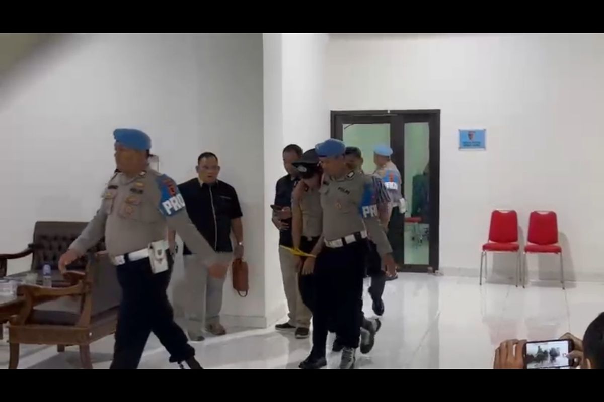 Jambi, Dua Polisi Pemerkosa Remaja Jambi Dipecat, Keluarga Desak Pengusutan Saksi