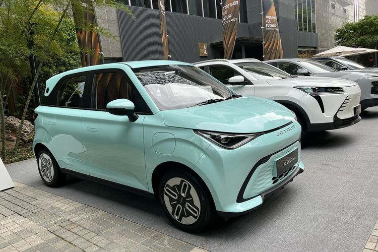 Jetour, mobil listrik, Jetour Sales Indonesia, Jetour Belum Jual BEV di Indonesia, Imbas Kebijakan Simpang Siur?