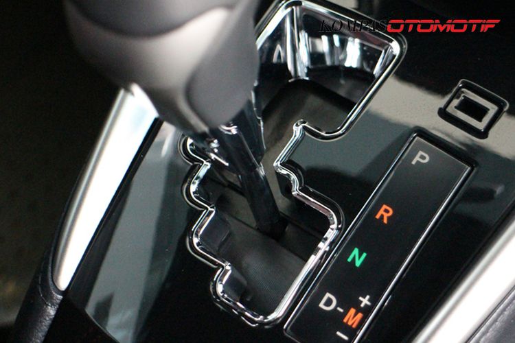 Transmisi, mobil, mobil matik, transmisi matik, Fungsi D- dan D+ di Transmisi Matik, Bukan Sekadar Aksesori