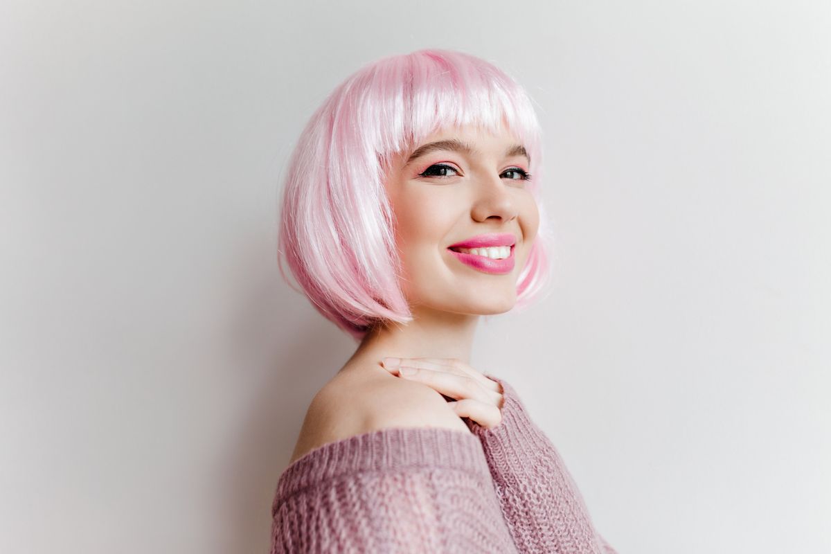 rambut palsu, memakai wig, Apa efek samping mengenakan wig, efek samping memakai wig, efek samping penggunaan wig, Hati-Hati, Pakai Wig Terlalu Lama Berdampak pada Pertumbuhan Rambut