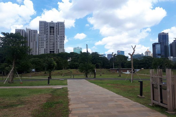 Jakarta, Hutan Kota Gelora Bung Karno, Hutan Kota GBK, Wisata Jakarta, Panduan ke Hutan Kota GBK, Hutan Kota GBK, Wisata Ruang Terbuka Hijau Gratis di Tengah Jakarta, Cara ke Hutan Kota GBK naik transportasi umum, Jam buka Hutan Kota GBK, Aktivitas di Hutan Kota GBK, Fasilitas pendukung di Hutan Kota GBK, Peraturan di Hutan Kota GBK