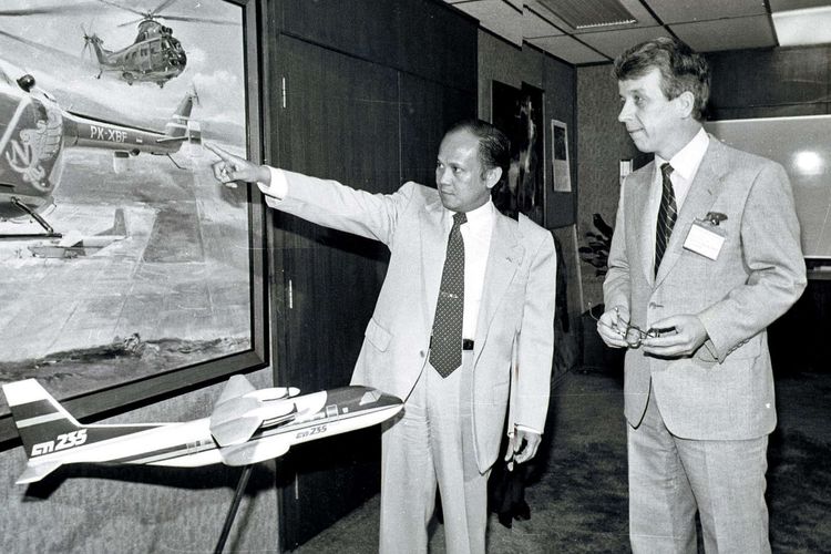 Ainun, Habibie, Ainun Habibie, Habibie Ainun, B.J. Habibie, Hentakan Kaki Ainun, Satu-satunya Cara B.J. Habibie Berhenti Kerja