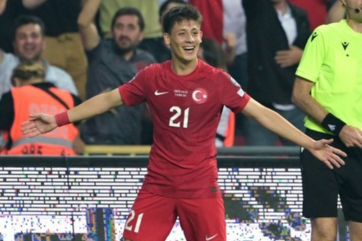 Neymar, Arda Guler, Real Madrid, Arsenal, Arda Guler Jadi Pemain Turkiye Favorit Neymar, Disebut Gelandang Terbaik Dunia