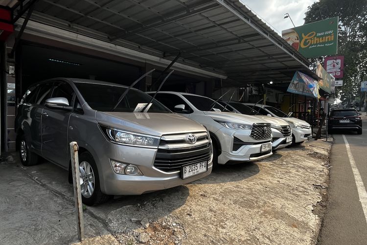 showroom, mobil bekas, mobil, Sentra Mobil Bekas Akses UI Depok Sepi, Banyak Showroom Tutup
