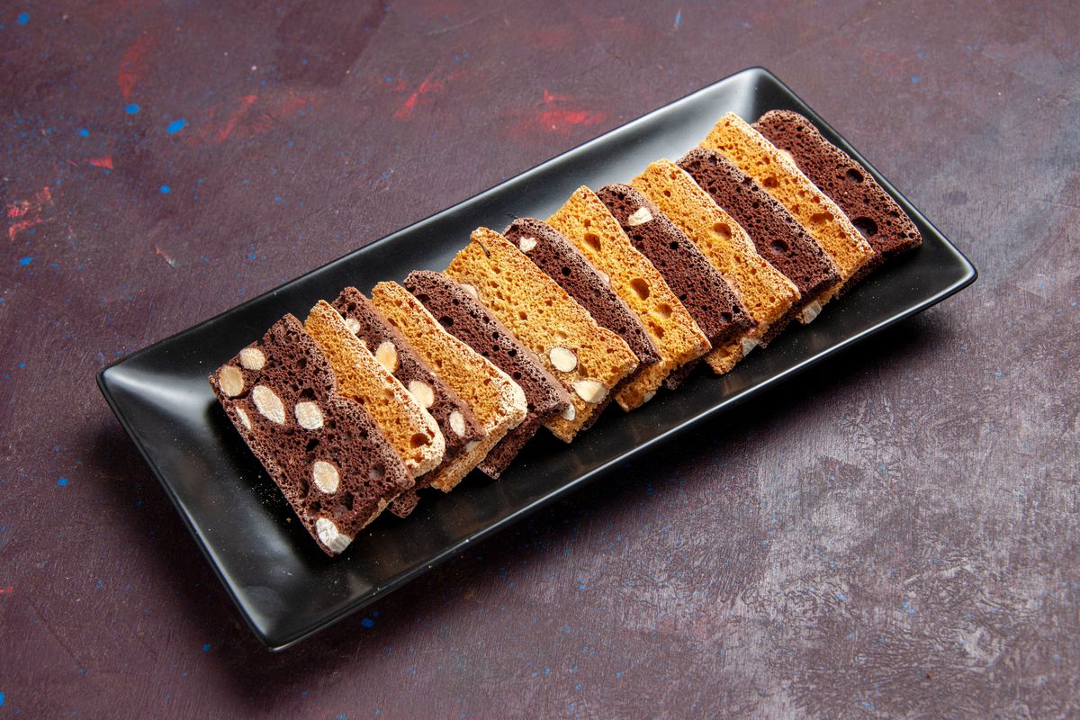 Resep Spikoe Kuno, Kue Jadul Khas Surabaya yang Empuk dan Manis Legit, Bahan I:, Bahan II:, Bahan III (ayak):, Bahan IV:, Bahan V: