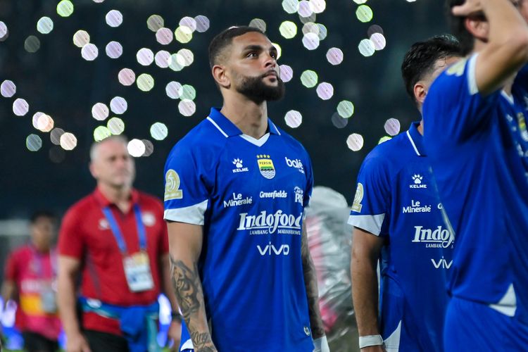 Layvin Kurzawa, Persib Bandung, ACL 2, Sergio Castel, GBLA, Bojan Hodak, Penilaian Bojan Hodak Soal Debut Layvin Kurzawa di Persib