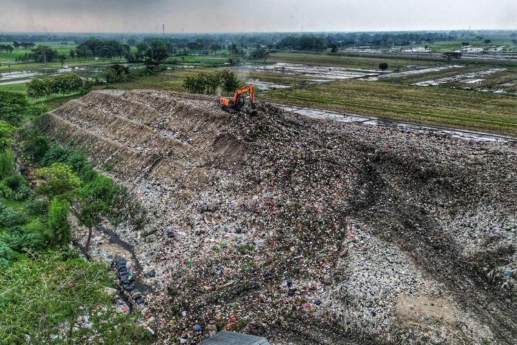 prasmanan, Wali Kota Madiun, Maidi, sampah, Sampah, larangan prasmanan, Prasmanan, sampah makanan, hidangan hajatan, Cegah Sampah Berlebih, Pemkot Madiun Larang Prasmanan dan Atur Model Hidangan Hajatan