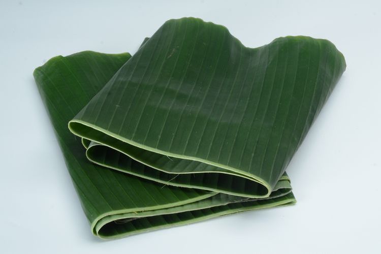 daun pisang, Daun Pisang dan Alumunium Foil untuk Bungkus Makanan, Lebih Bagus Mana?