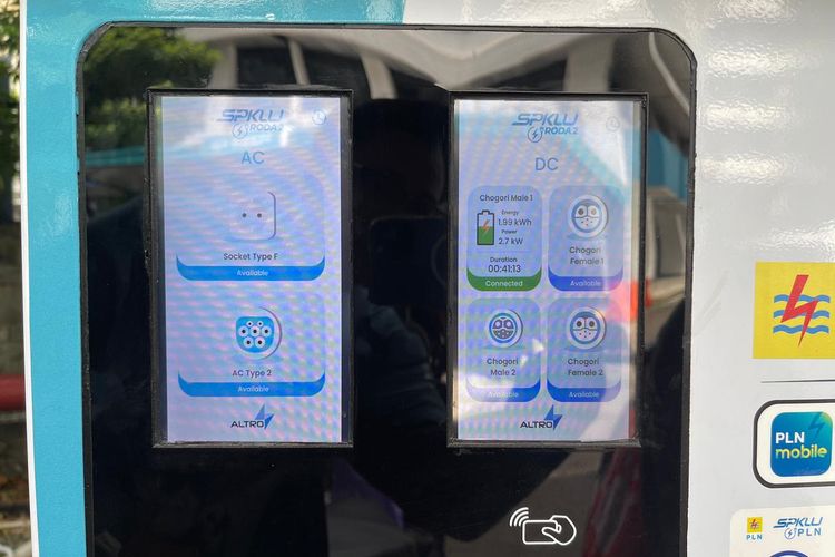 fast charging, Kata Driver Ojol Usai Jajal Fast Charging Motor Listrik PLN