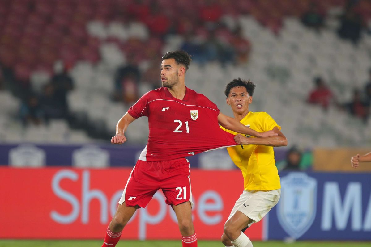 Timnas U23 Indonesia, Gerald Vanenburg, Jens Raven, ASEAN U23 Championship 2025, jadwal timnas indonesia u23, indonesia vs filipina hari ini, Indonesia vs Filipina, jadwal piala AFF U23 2025, Indonesia vs Filipina 18 juli, Jens Raven Siap Tampil Lawan Filipina di Piala AFF U23 2025