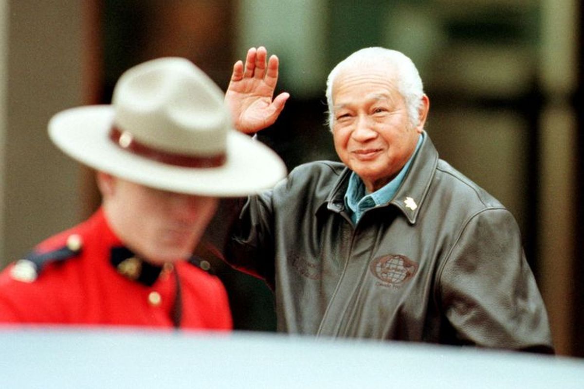 Bea Cukai, Di Era Soeharto: Bea Cukai Dibekukan, Tugasnya Diserahkan ke Perusahaan Swasta Asal Swiss