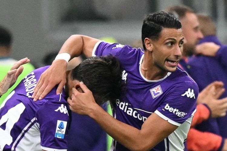 Atalanta, Fiorentina, Serie A, fiorentina, Fiorentina vs Atalanta, Edin Dzeko, atalanta, serie a, Liga Italia 2025-2026, Edin Dzeko Diambang Sanksi Akibat Bicara dengan Fans, Ini Kata-katanya