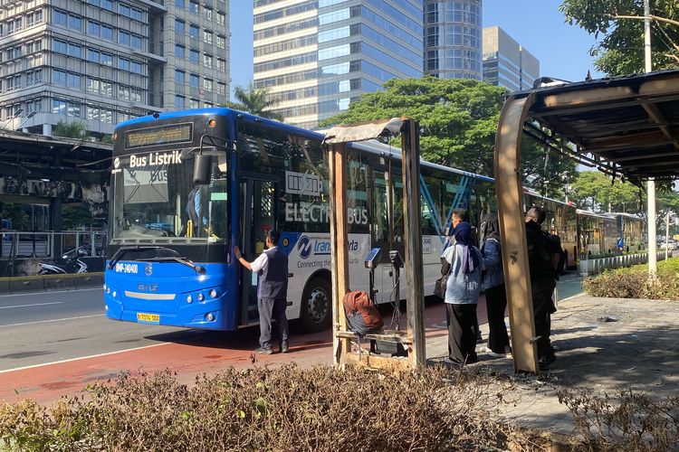 otomotif, Pramono Anung, gubernur DKI Jakarta, kendaraan bermotor, pemerintah provinsi dki jakarta, Transportasi, Pramono: Layanan Transportasi di Jakarta Sudah Kembali Normal