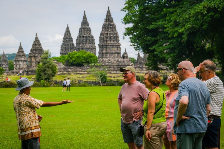 Candi Prambanan, Jelang Libur Sekolah, Menpar Tinjau Candi Prambanan dan Stasiun Tugu Yogyakarta