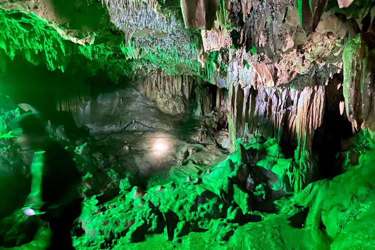 wisata gua, Libur Long Weekend, Coba 5 Wisata Goa untuk Pemula di Indonesia Ini