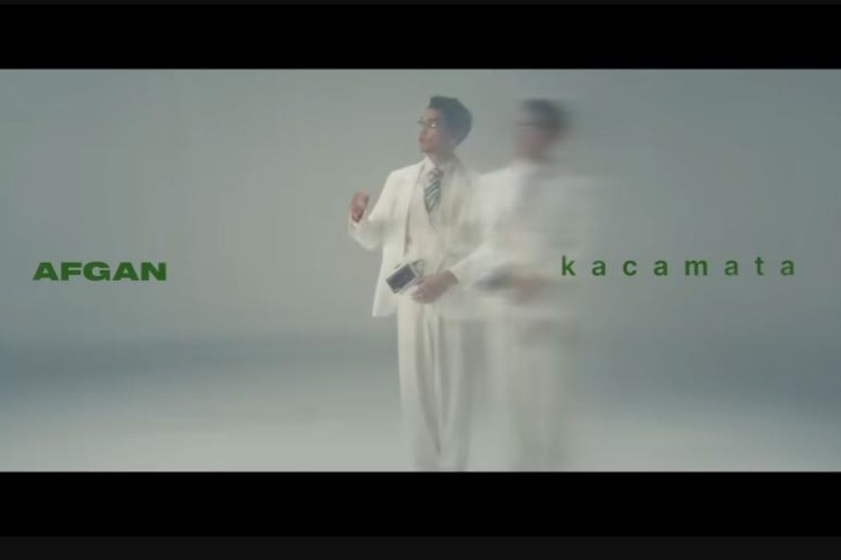 Kacamata, Afgan, TikTok, kacamata, sound TikTok, lirik Kacamata, lirik kacamata afgan, Lirik Lagu Kacamata dari Afgan, Sound Viral Tiktok “Kulepas Kacamata, Apa kau Lebih Suka?