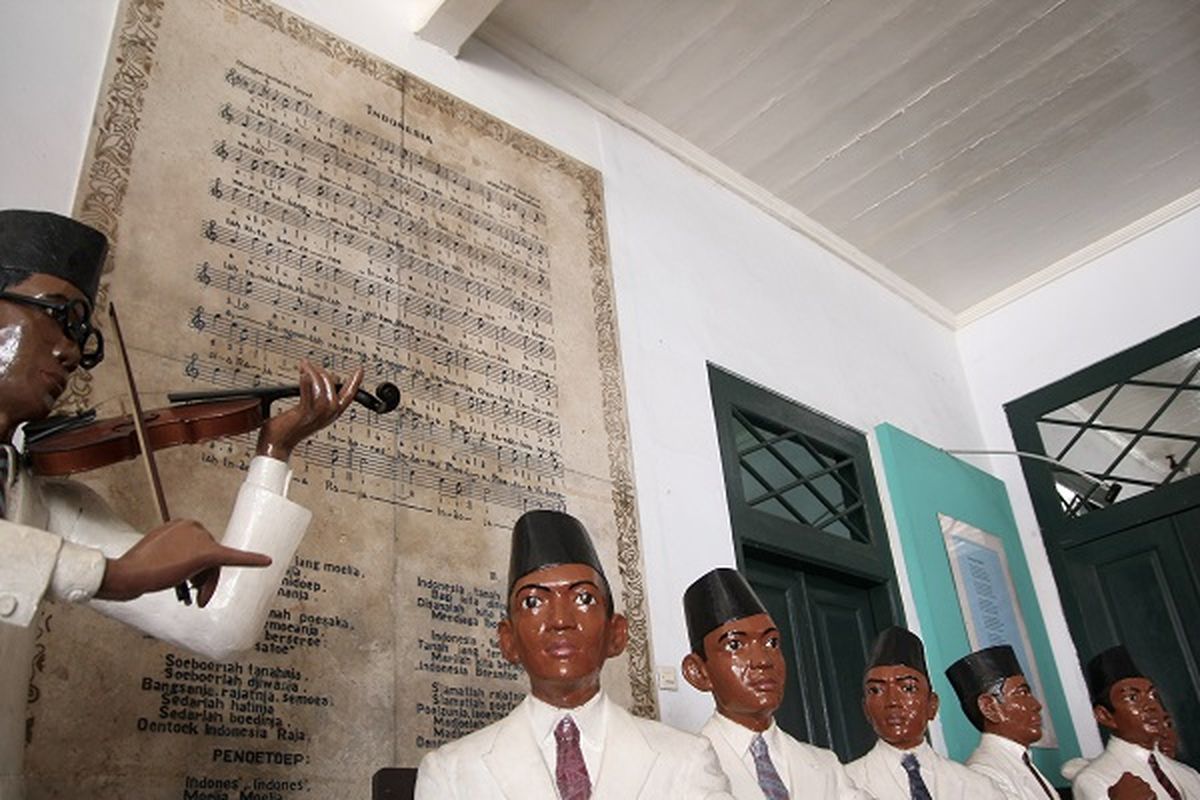 Sumpah Pemuda, Hari Sumpah Pemuda, lirik lagu Bangun Pemudi Pemuda, makna lagu bangun pemudi pemuda, Lagu Bangun Pemudi Pemuda, Upacara Hari Sumpah Pemuda ke 97, Pencipta Lagu Bangun Pemudi Pemuda, Lagu Bangun Pemudi Pemuda di Upacara Hari Sumpah Pemuda Ke-97: Lirik dan Makna , Pencipta Lagu Bangun Pemudi Pemuda, Profil Singkat Alfred Simanjuntak, Lirik Lagu Bangun Pemudi Pemuda, Makna Lagu Bangun Pemudi Pemuda
