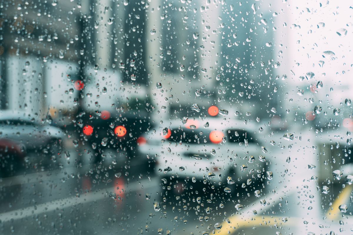 BMKG, cuaca Bandung, badan meteorologi klimatologi dan geofisika, prakiraan cuaca jawa barat, BMKG Prakirakan Hujan Lebat di Jabar sampai 17 September 2025, Dipicu Rossby dan Bibit Siklon 93S