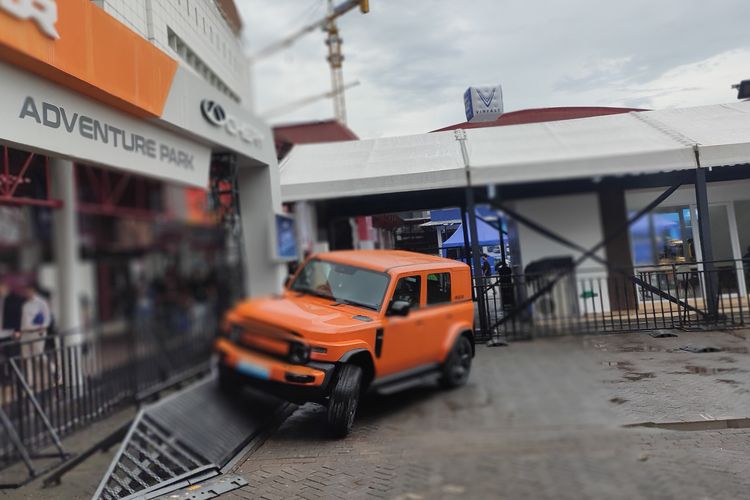 SUV listrik, iCar V23, Tes Singkat iCar V23: Libas Tanjakan Curam 38 Derajat