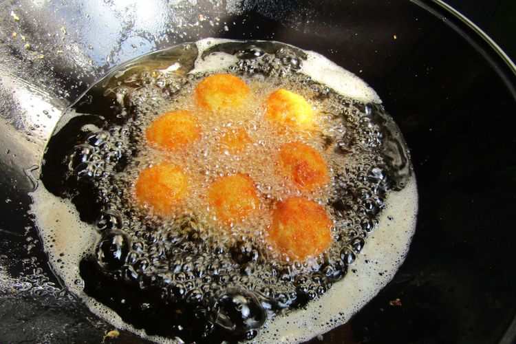 kroket telur, Ini Rahasia Bahan Kroket Telur Tidak Ambyar Saat Digoreng