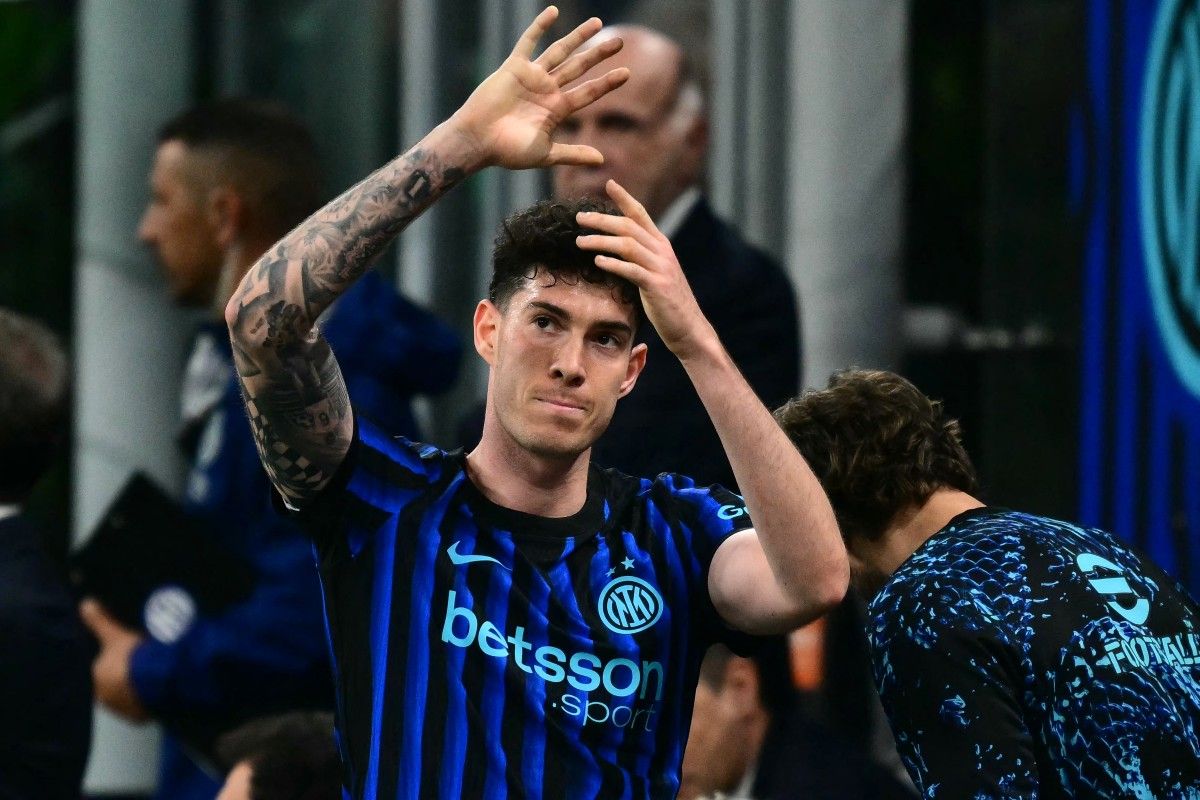 Barcelona, Alessandro Bastoni, Inter Milan, Jon Martin, Liga Spanyol, bursa transfer, Bek Muda Real Sociedad Jadi Opsi Barcelona Jika Gagal Beli Bastoni