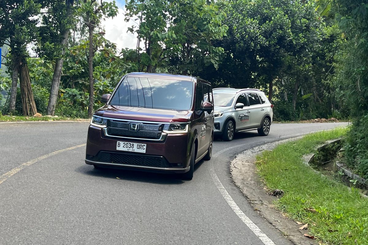 Honda Step WGN, Keanggunan Honda Step WGN e:HEV di Jalur Lintas Selatan Jawa